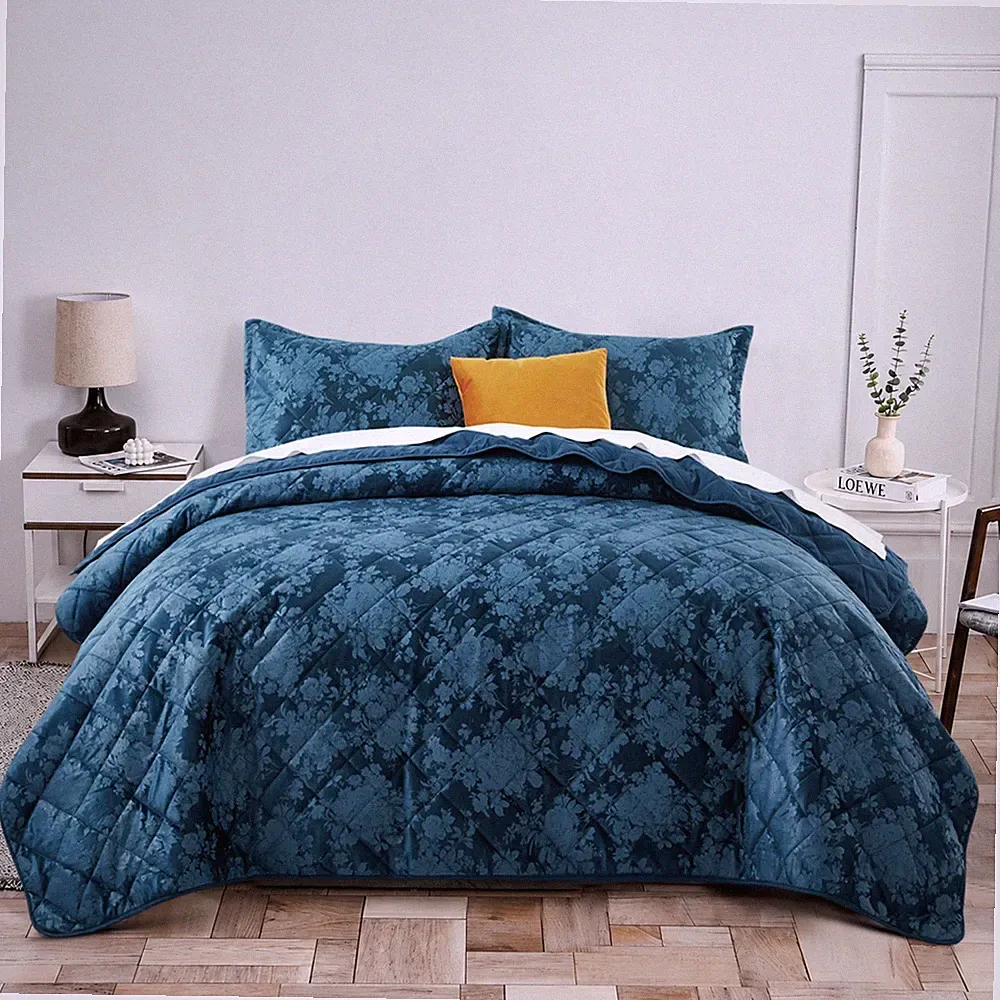 Lightweight Velvet Quilt Bedding Set Soft Summer Quilted Bedspreads Queen King